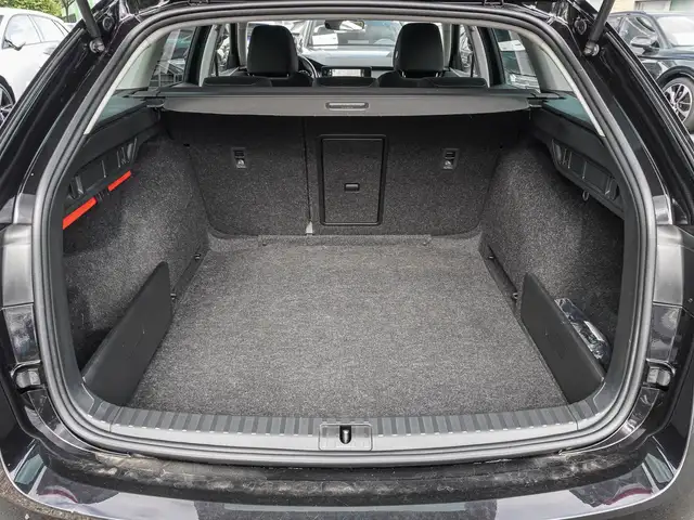 Skoda Octavia view 16