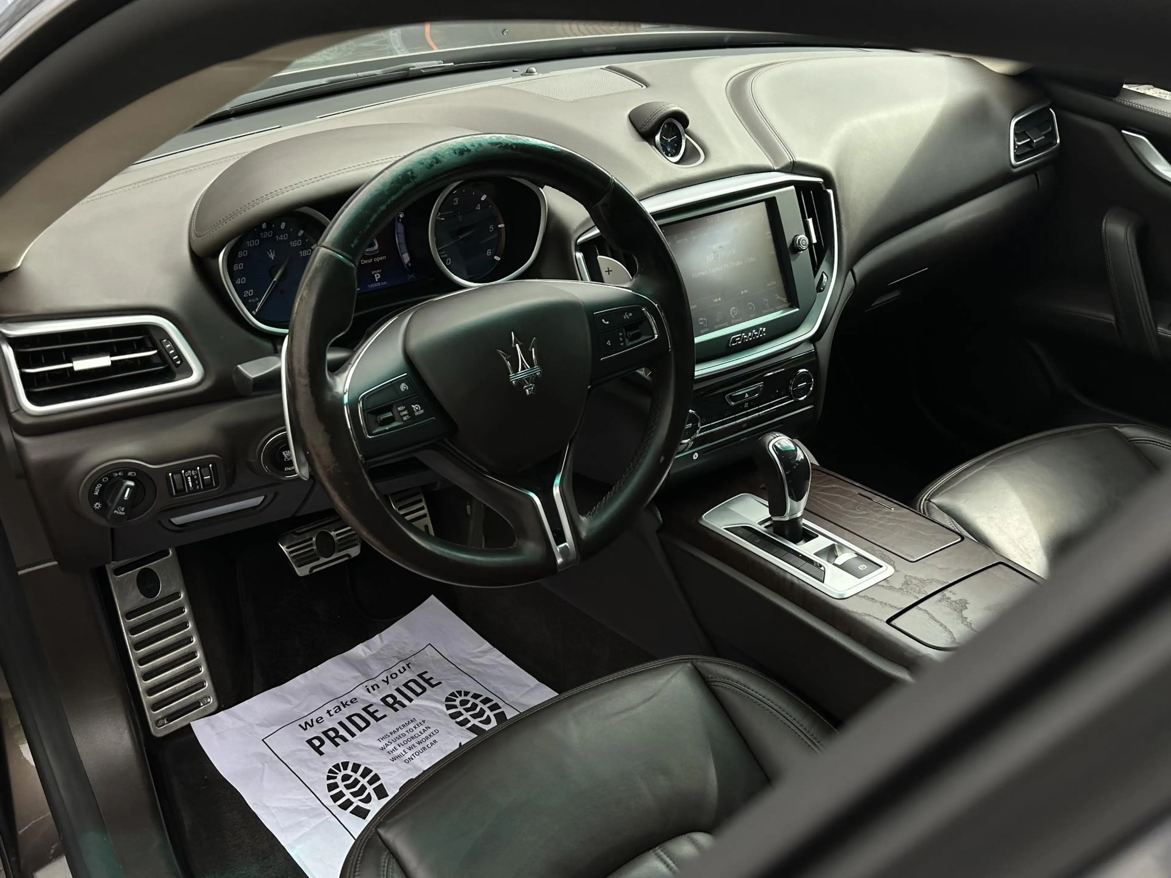 Maserati Ghibli 3.0 V6 D — photo 15