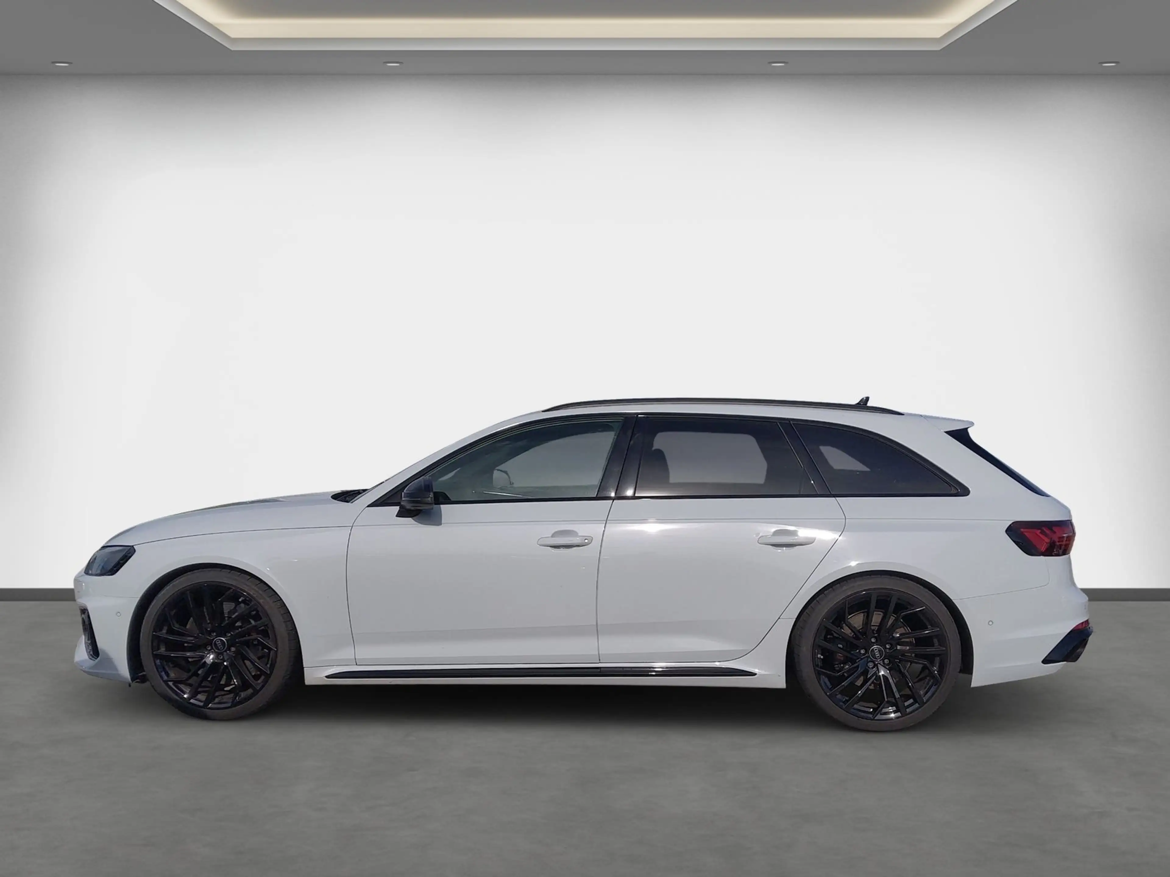 Audi RS4 Avant RS-AGA AHK V-Max Pano Black Matrix B&O HUD — photo 3