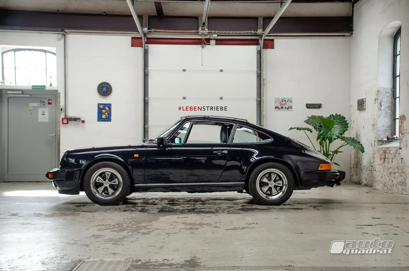 Porsche 911 Carrera 3,2 Coupe mit Schiebedach Blau - 1