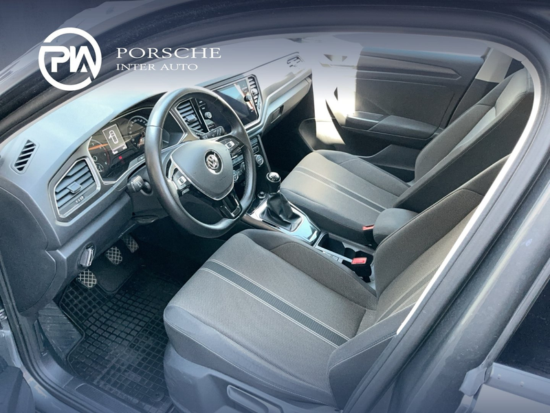Volkswagen T-Roc Design TSI — photo 8