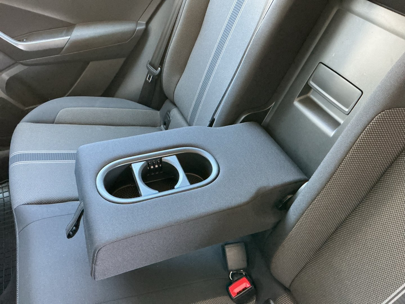 Volkswagen T-Roc Design TSI — photo 15