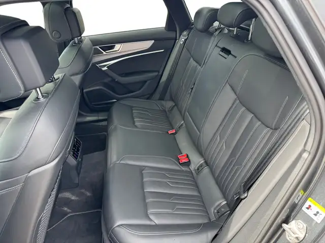 Audi A6 view 10