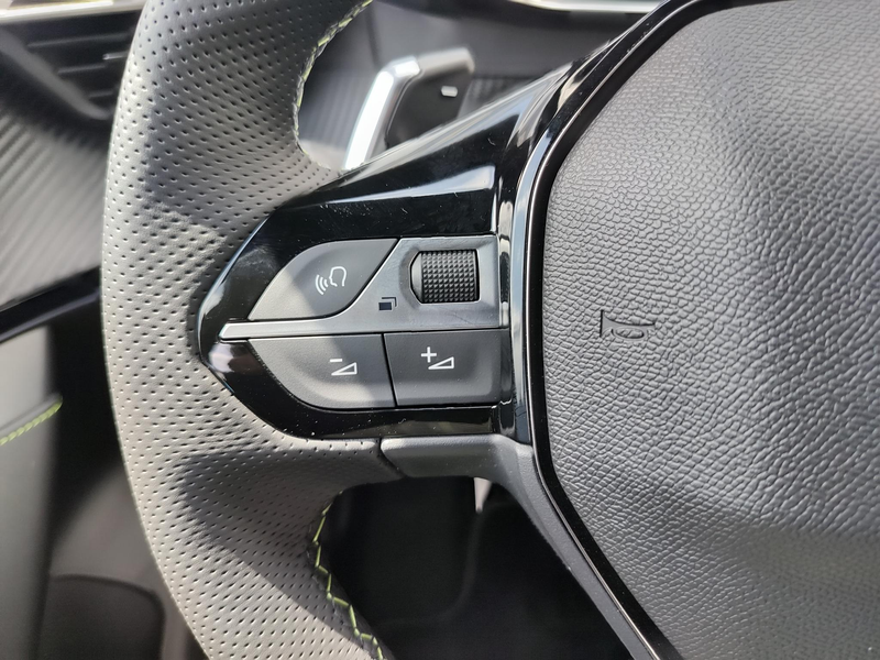Peugeot 2008 1.2 Hybrid 145 GT VOORRAAD VOORDEEL I Alcantara In — photo 15