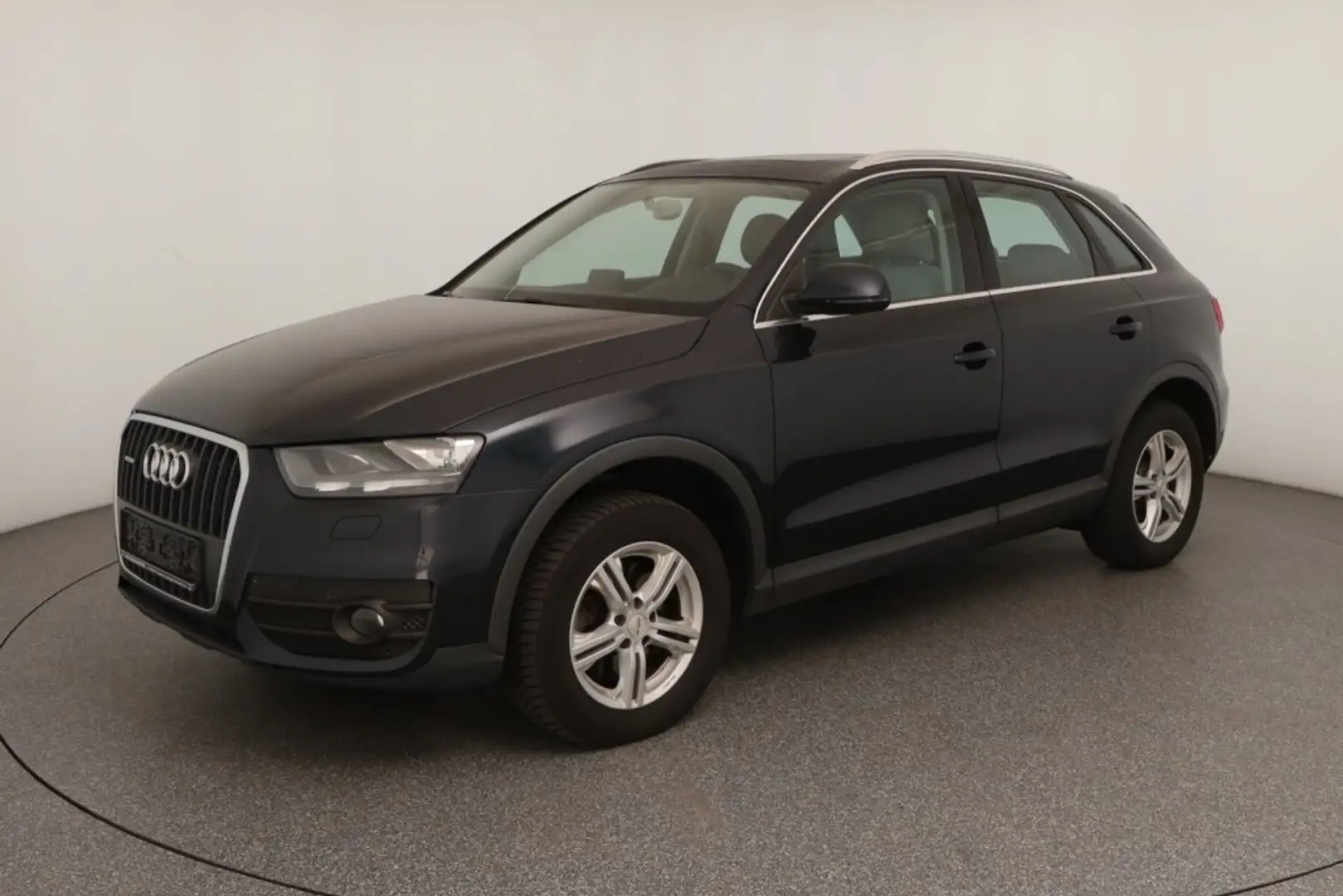 Audi Q3 2.0 TFSI Advance quattro - 1