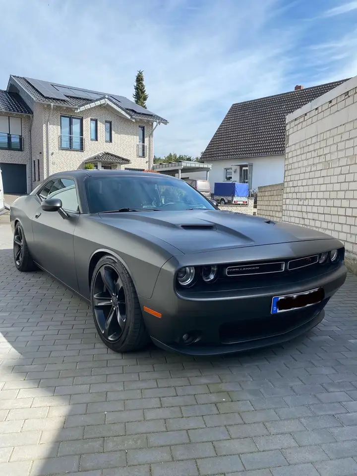 Dodge Challenger