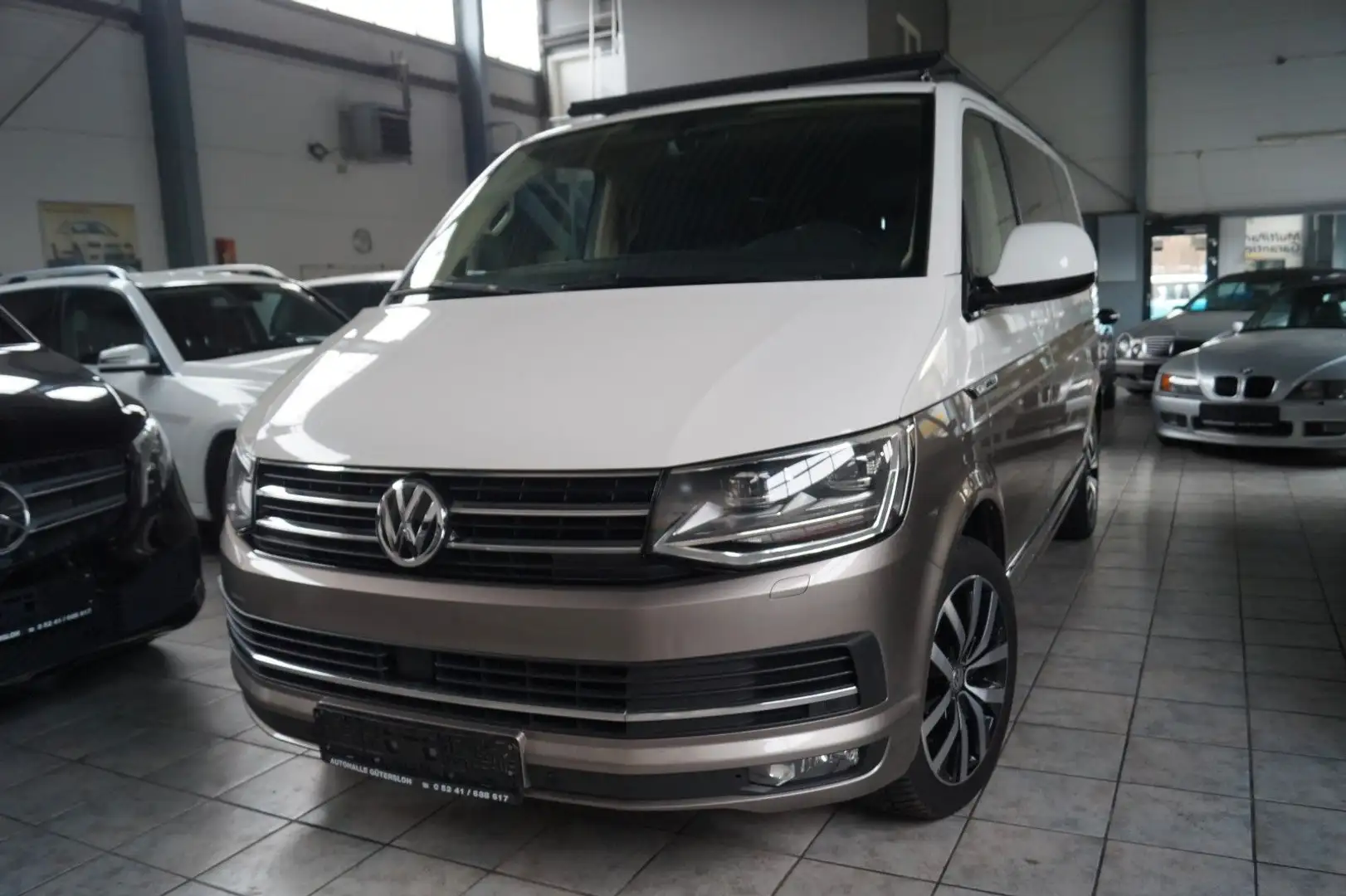 Volkswagen T6 Multivan Highline*Leder*AKH*KAMERA*PDC*SH - 1