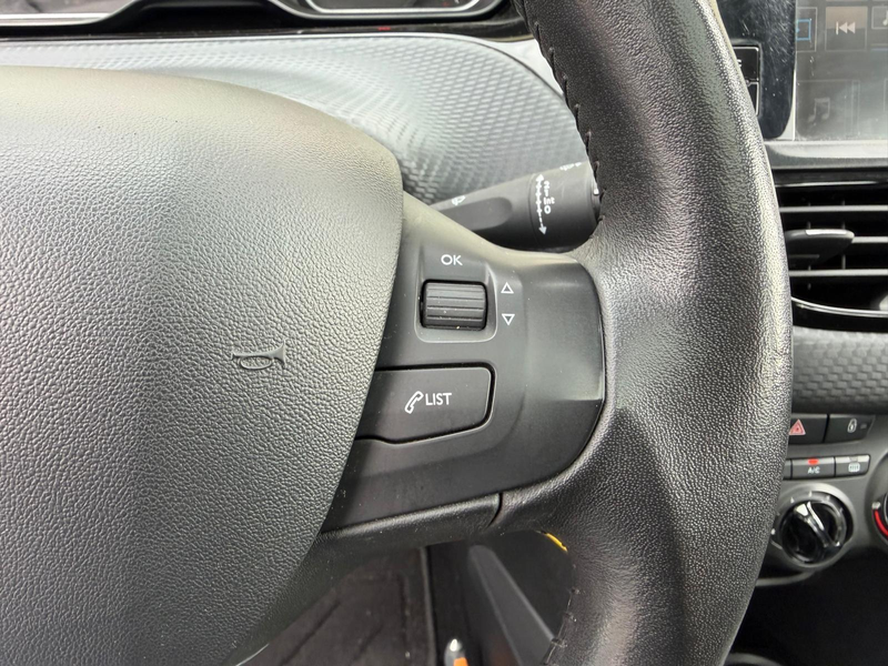 Peugeot 2008 1.2 Blue Lion/AIRCO/PANO/TREKH/CARPLAY/APK/NAP — photo 13