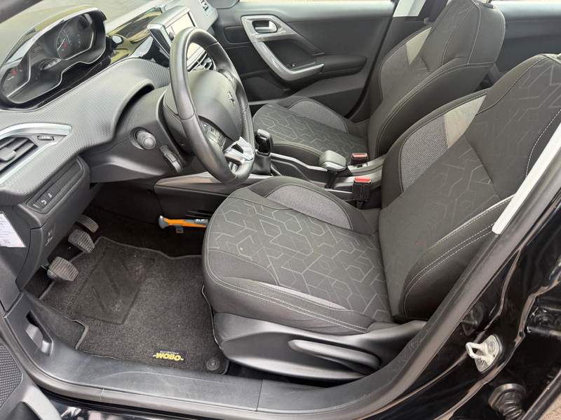 Peugeot 2008 1.2 Blue Lion/AIRCO/PANO/TREKH/CARPLAY/APK/NAP — photo 10
