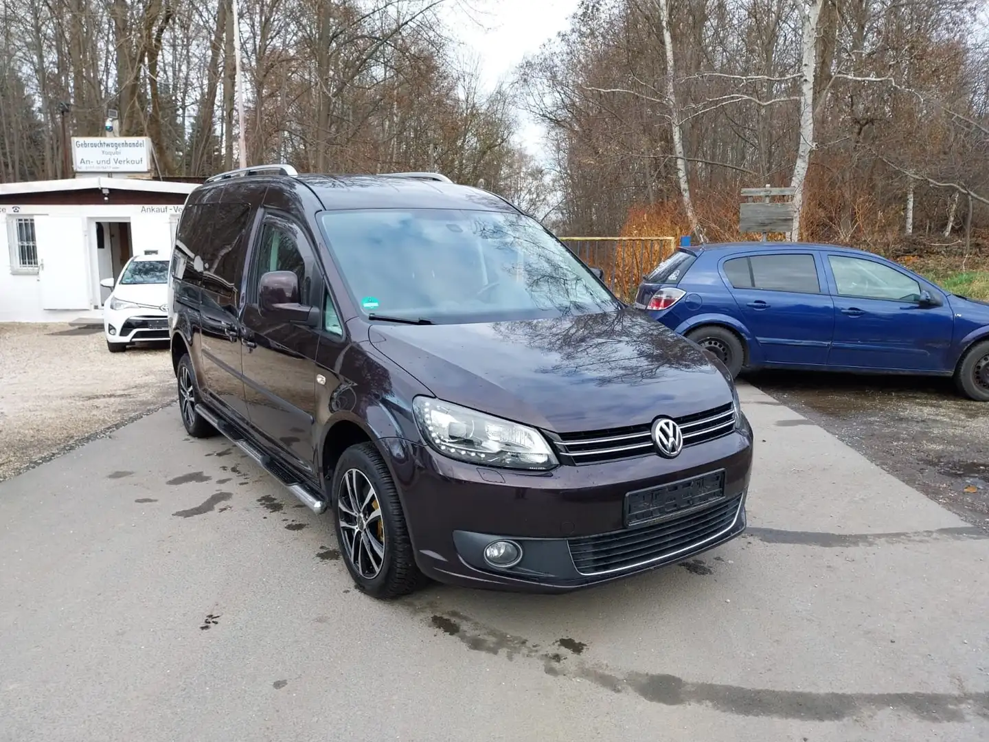 Volkswagen Caddy Maxi 2.0 TDI 4x4 7 Sitze, Automatik, Tüv neu Burdeos - 2
