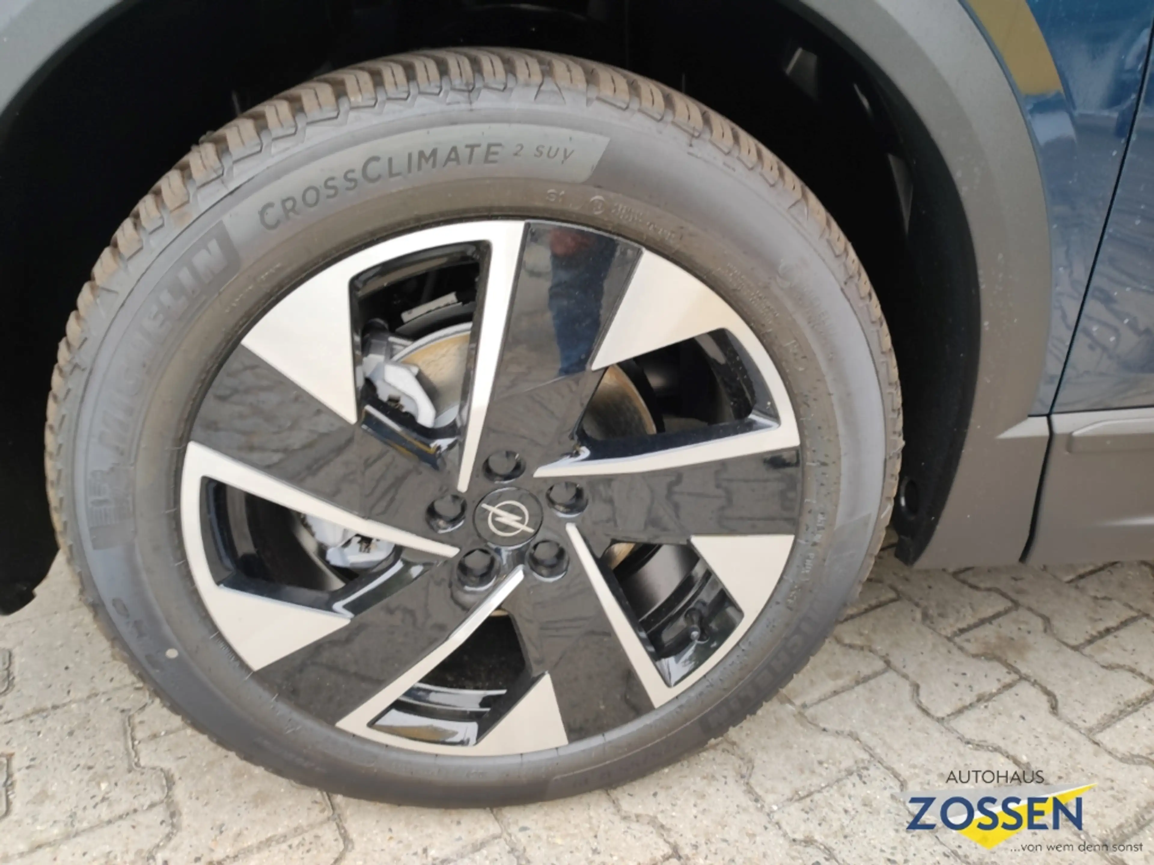 Opel Grandland GS MildHybrid+Matrix Pixel+Head Up+Focal Soundsyst — photo 8