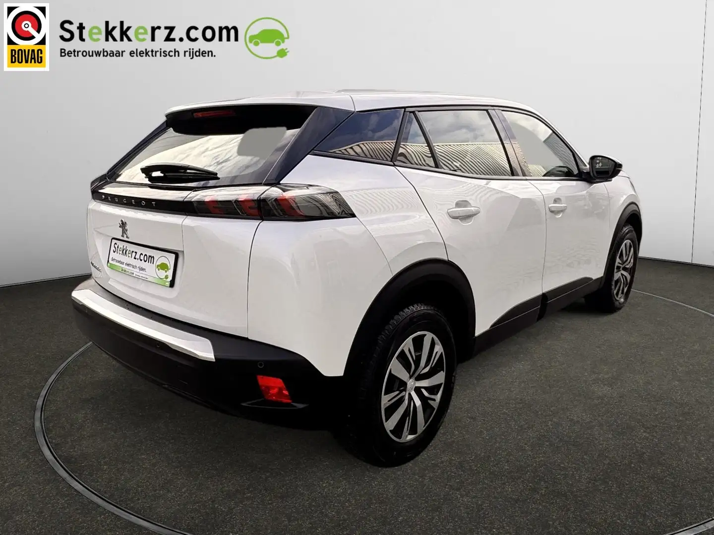 Peugeot e-2008 EV Active 50 kWh 3 Fase, 10.000 km! AVILOO Accutes Blanc - 2