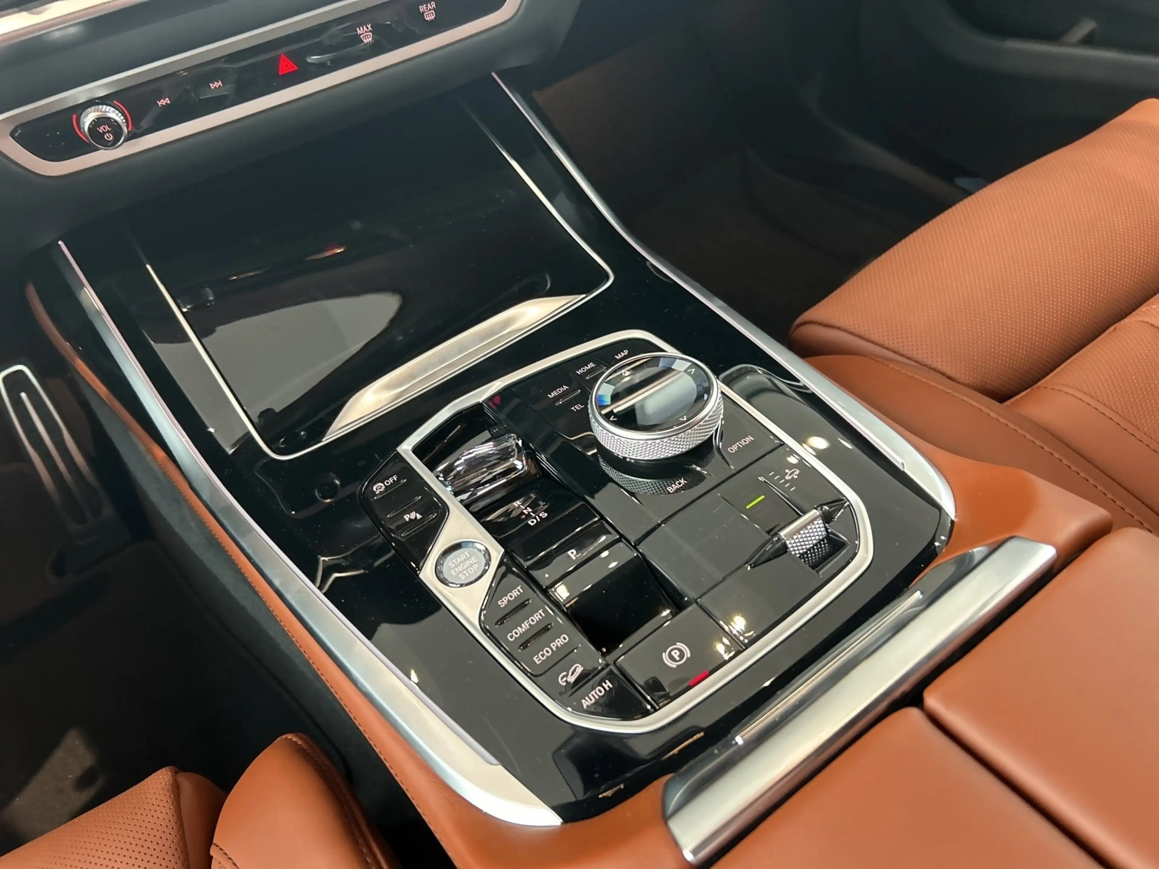 BMW X7 xDrive40d M Sport Pro|AHK|SkyLounge|H/K — photo 12