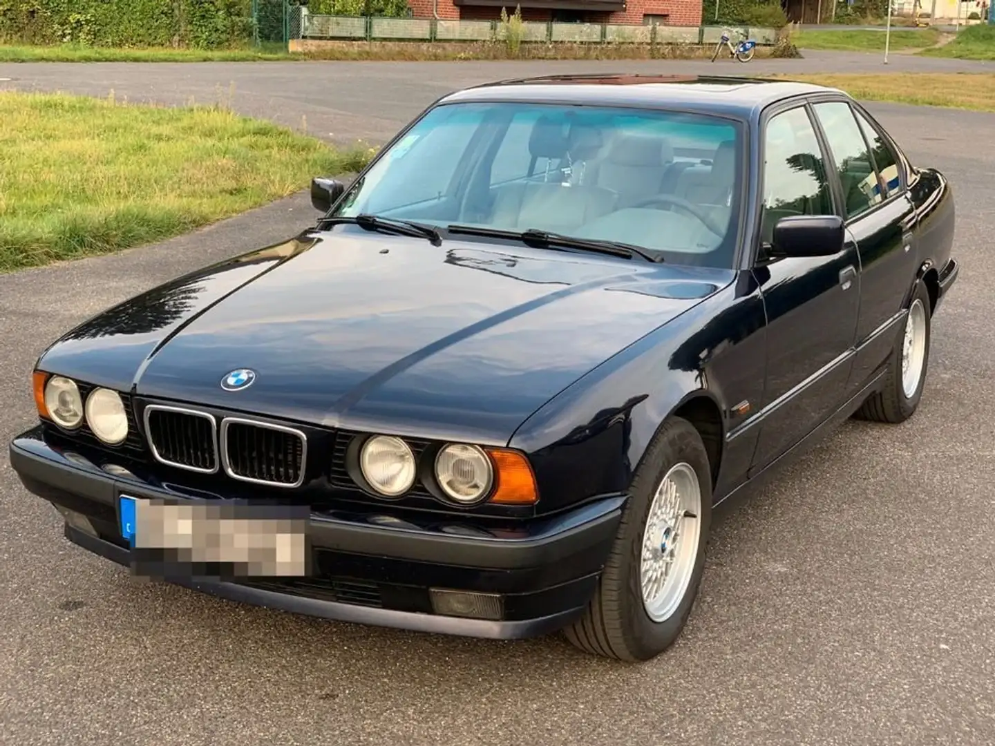 BMW 525 iA E34 24V Executive *TÜV NEU* Blau - 1