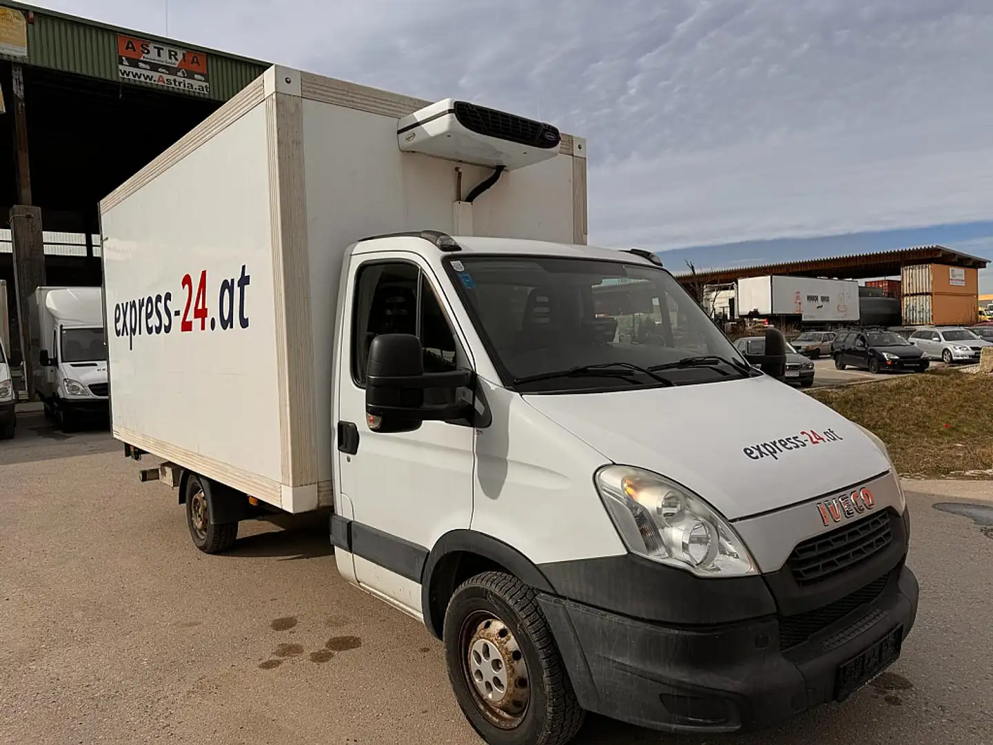 Iveco 35S13 Kühler Weiß - 1