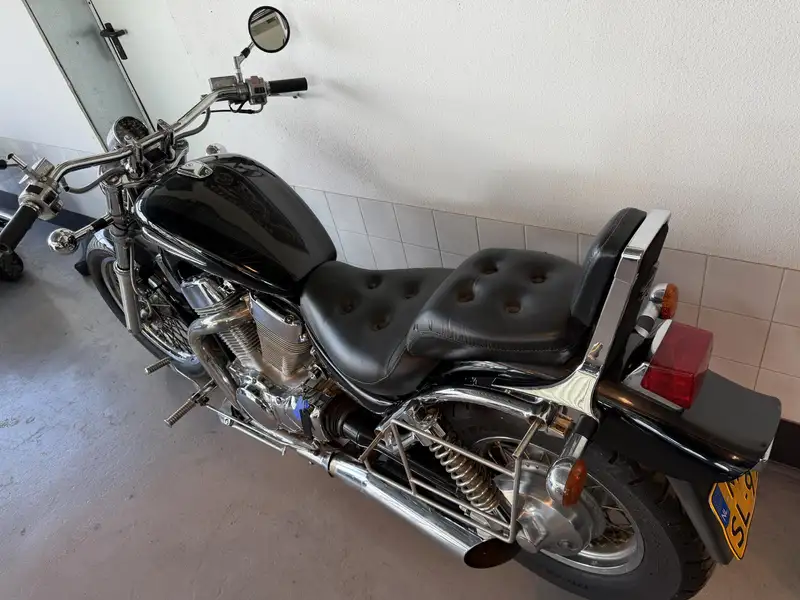 Suzuki VS 1400 - foto 6