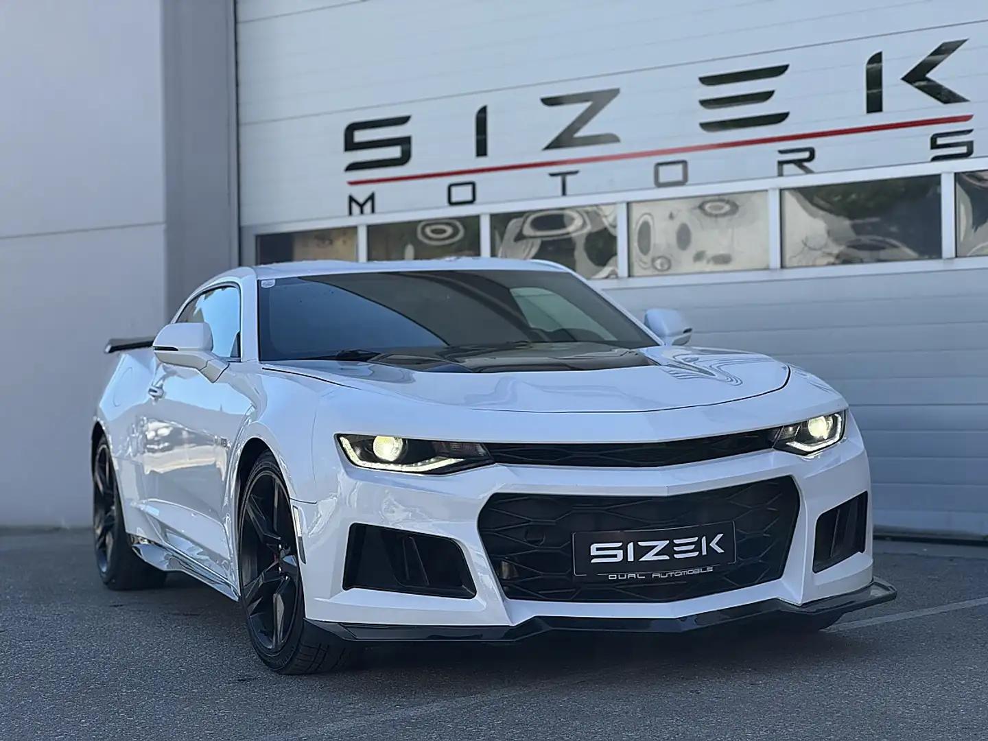 Chevrolet Camaro 2,0 Turbo Coupe| ZL 1 LOOK Weiß - 2