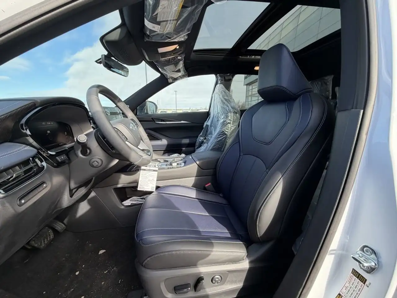 Infiniti QX60 снимка Infiniti QX60