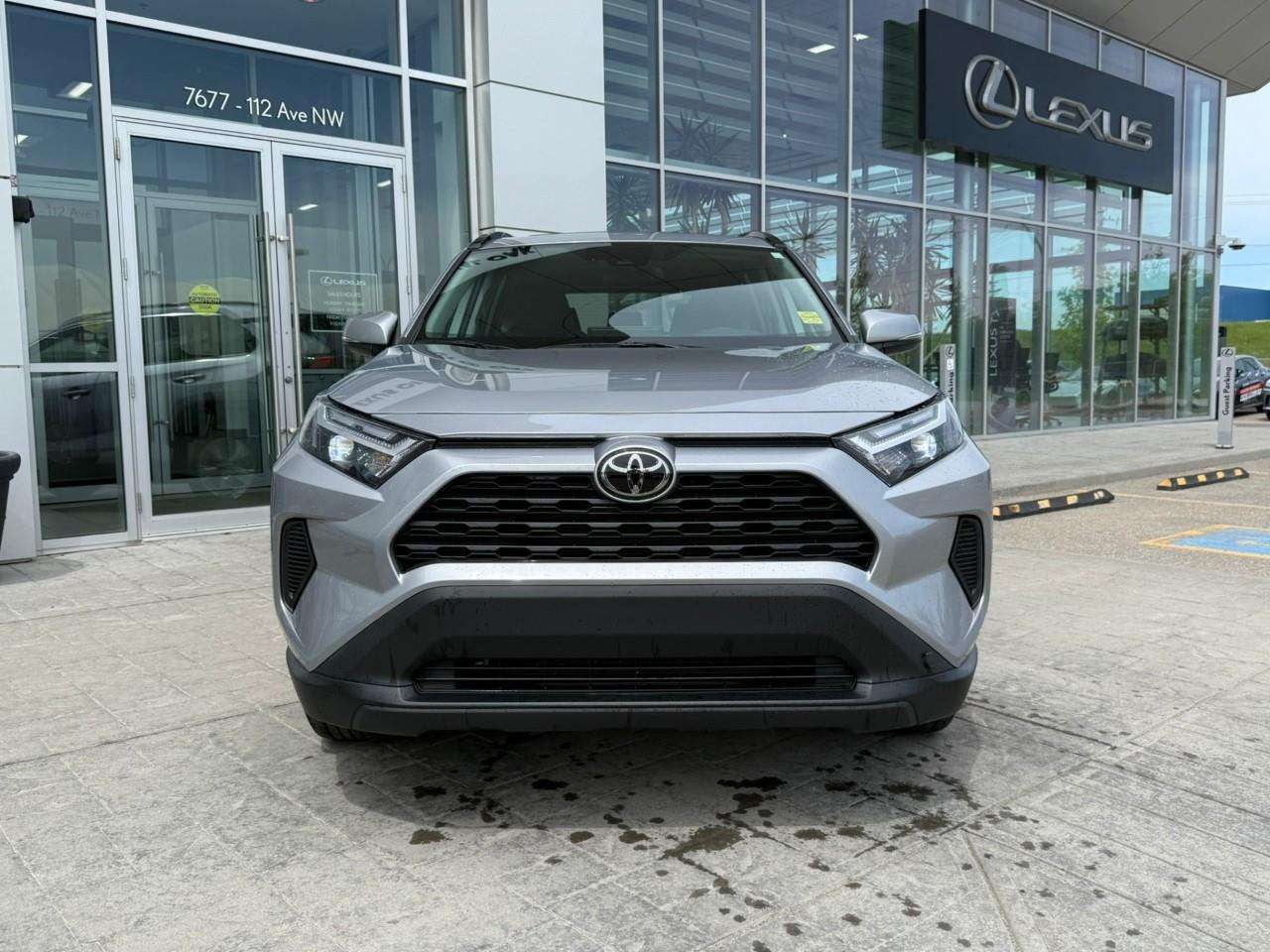 2023 Toyota RAV4 XLE RAV 4 XLE / ONE OWNER / NO ACCIDENTS / MOONROO — снимка 1