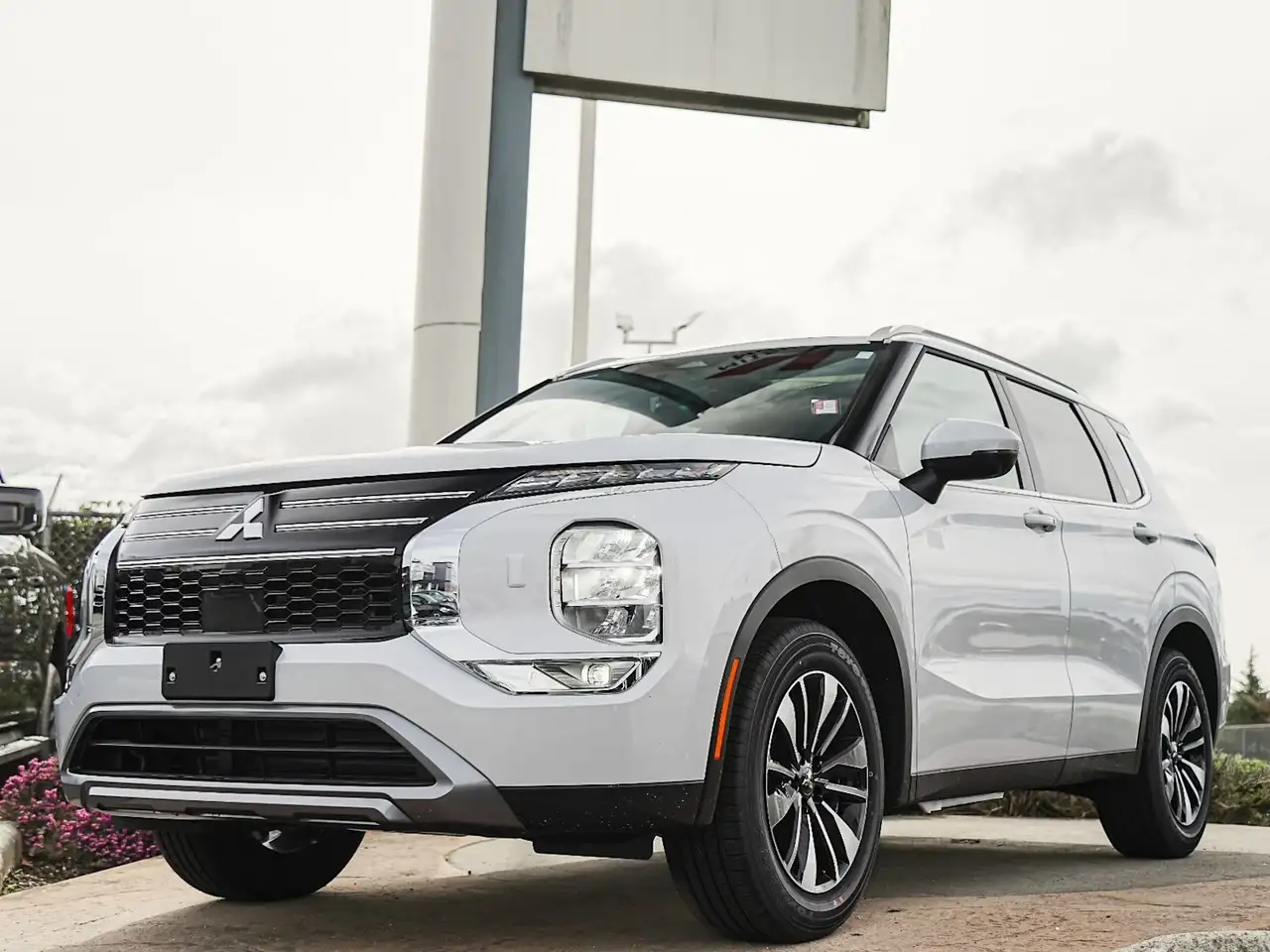 Mitsubishi Outlander снимка Mitsubishi Outlander