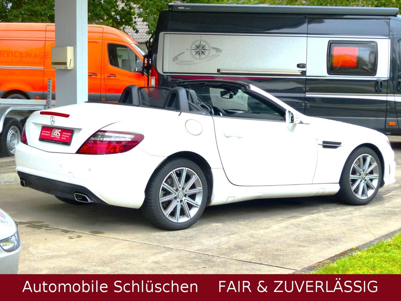 Mercedes-Benz SLK 200 Autom. AMG-Line Panoramadach — photo 7
