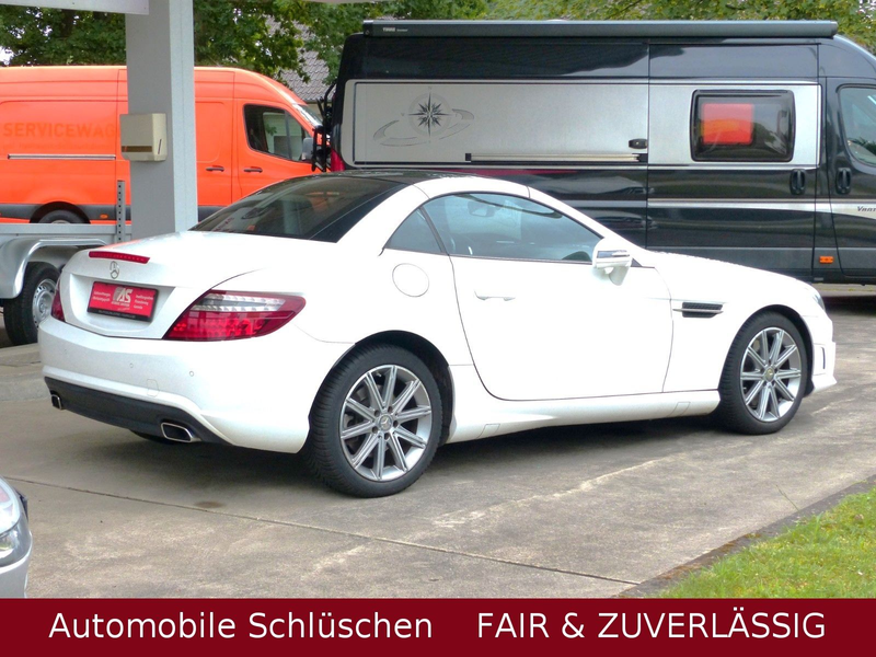 Mercedes-Benz SLK 200 Autom. AMG-Line Panoramadach — photo 4