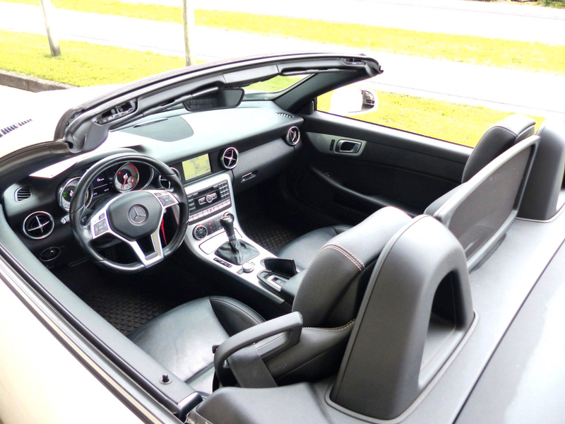 Mercedes-Benz SLK 200 Autom. AMG-Line Panoramadach — photo 12