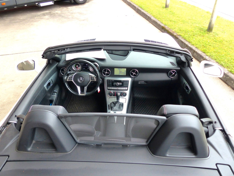 Mercedes-Benz SLK 200 Autom. AMG-Line Panoramadach — photo 10