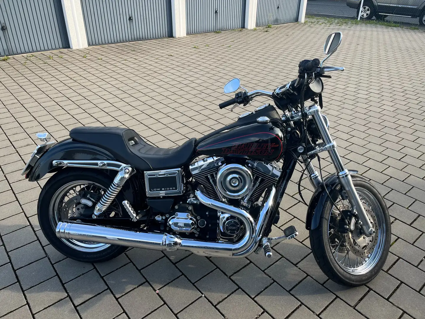 Harley-Davidson Dyna Low Rider FXDL Černá - 1