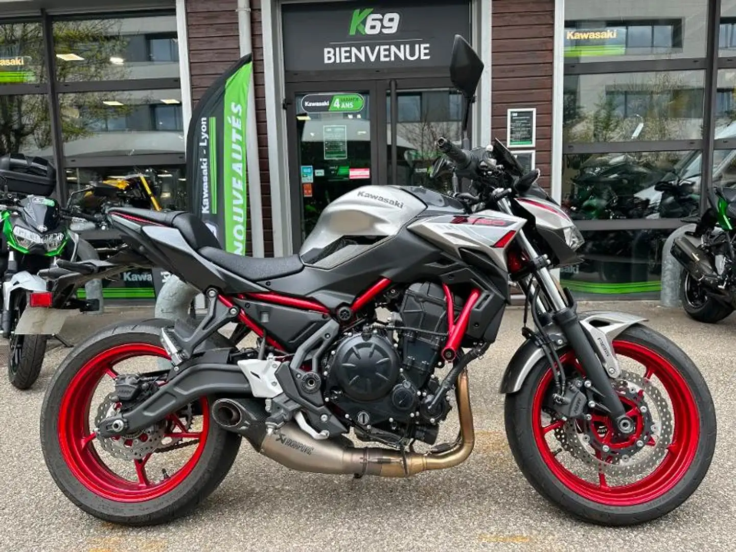 Kawasaki Z 650 Grau - 1