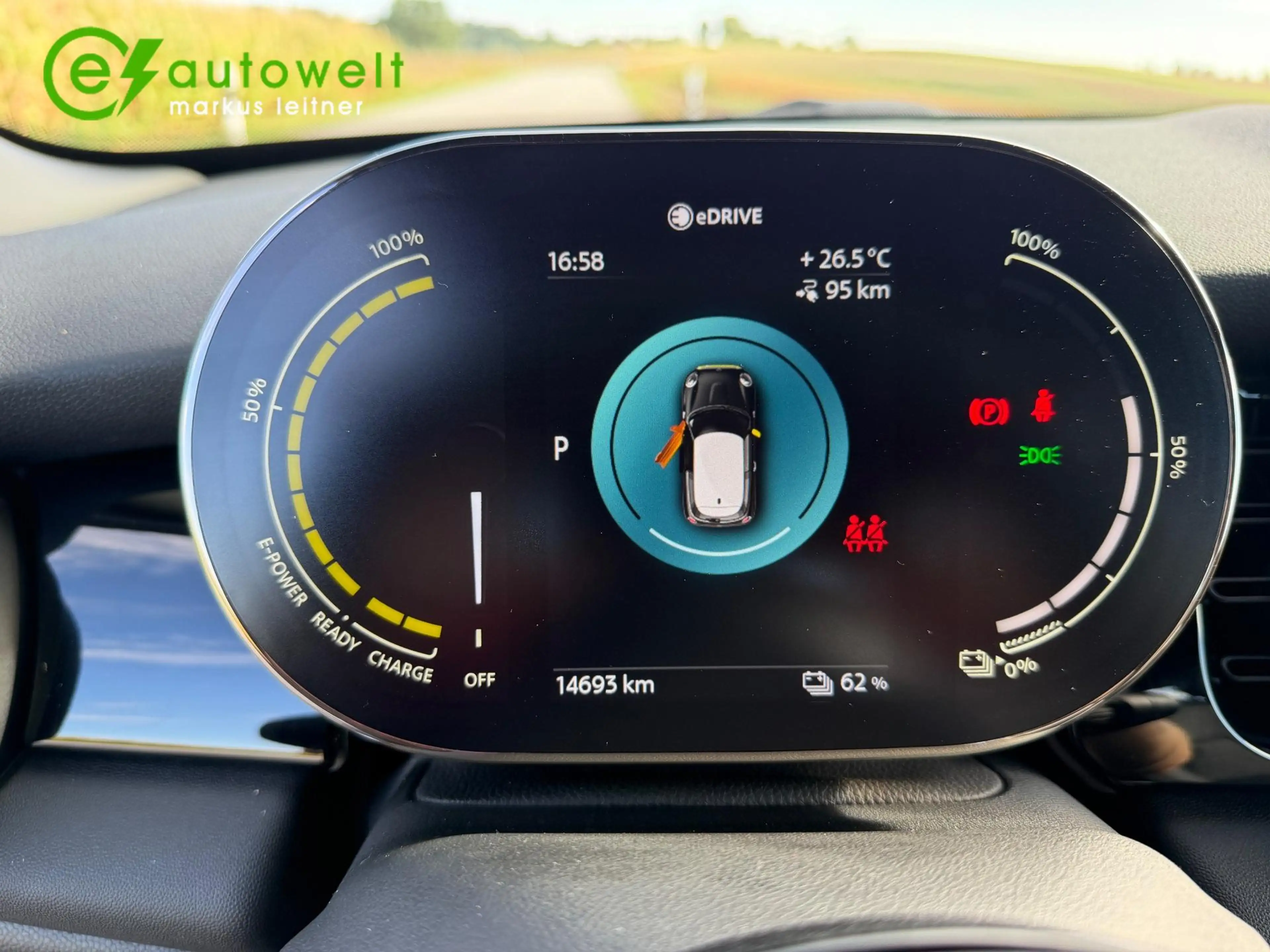 MINI Cooper SE Classic Trim 32,6kWh Premium Extra RFK Komfortzug. — photo 12