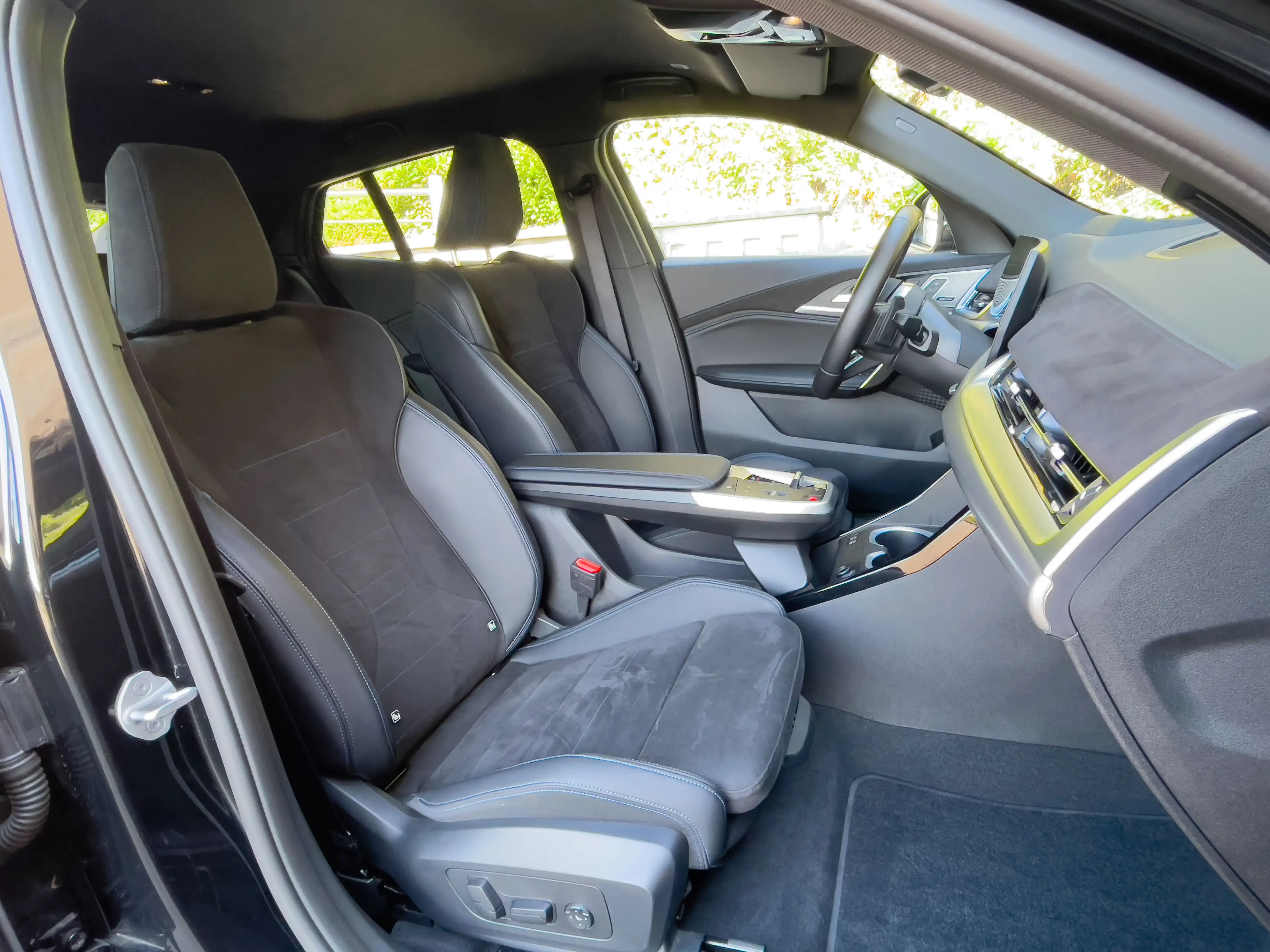 BMW X2 20 i sDrive M Sport, 20Zoll, Keyless, Abstand Tempomat, Harman Kardon, 360 Kamera, Massage Voll! — photo 22