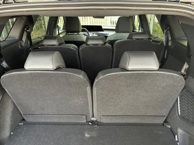 Peugeot 5008 Electro 230 Long Range GT 98kWh ACC+AHK+Pano Ansicht 13