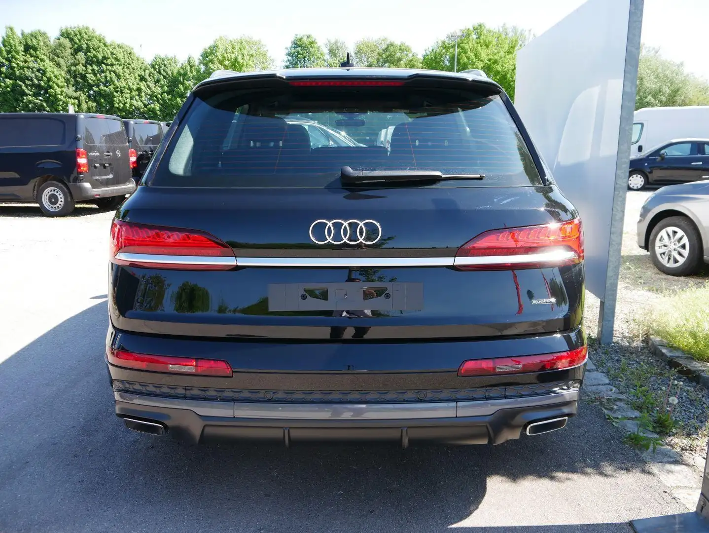 Audi Q7 S line 50 TDI*4X4*PANO*AHK*7-SITZE*22 ZOLL*LED*... Schwarz - 2