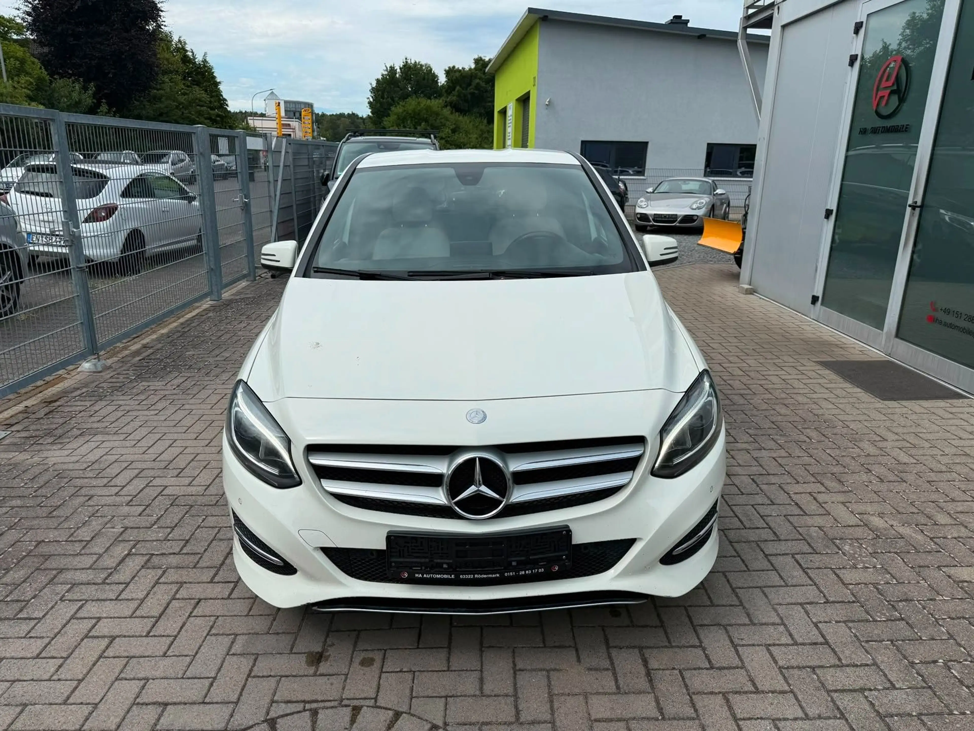 Mercedes-Benz B 220 CDI LED Automatik Navi — photo 2