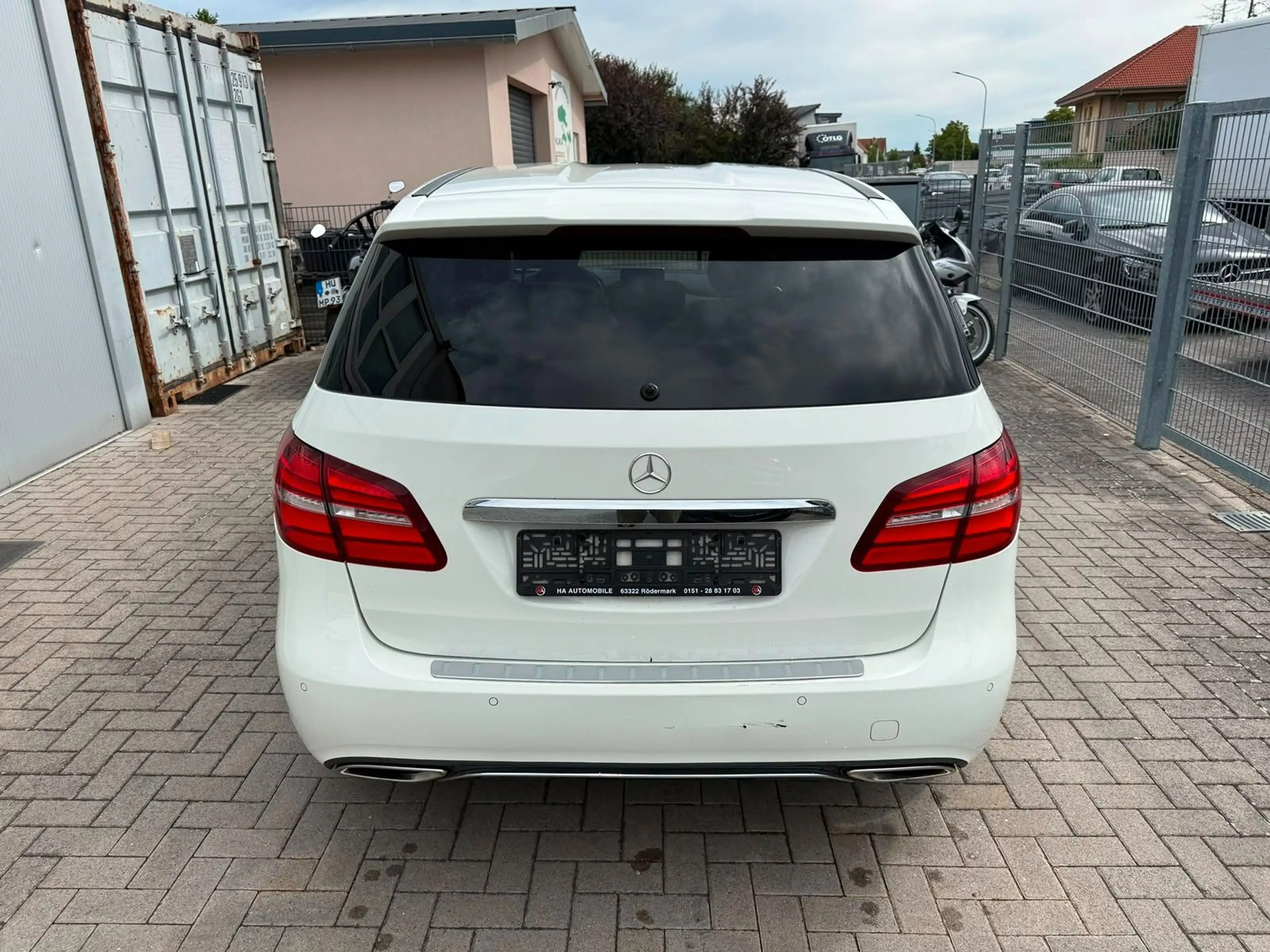 Mercedes-Benz B 220 CDI LED Automatik Navi — photo 5