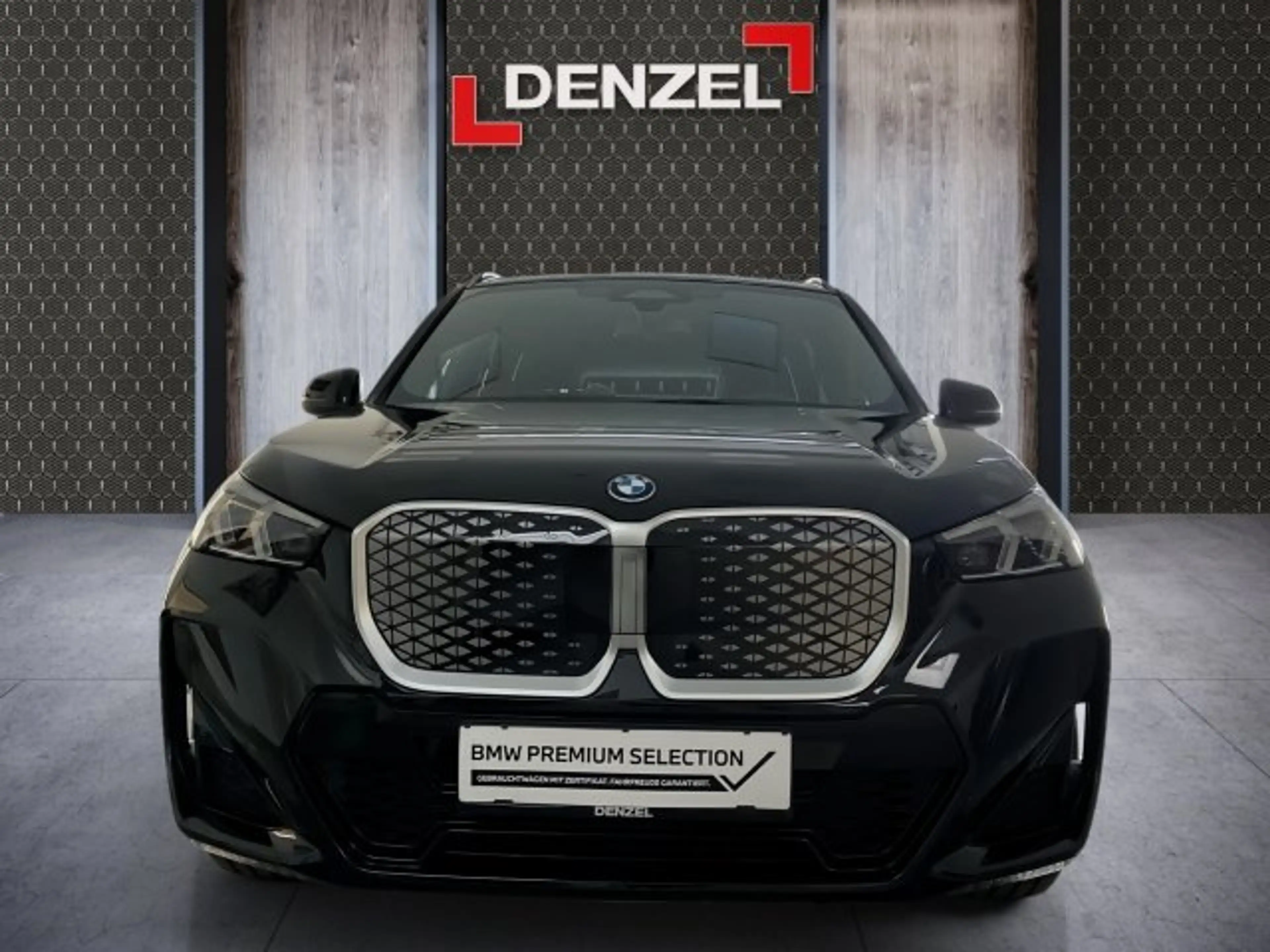 BMW iX1 eDrive20 U11 HB0 — photo 3