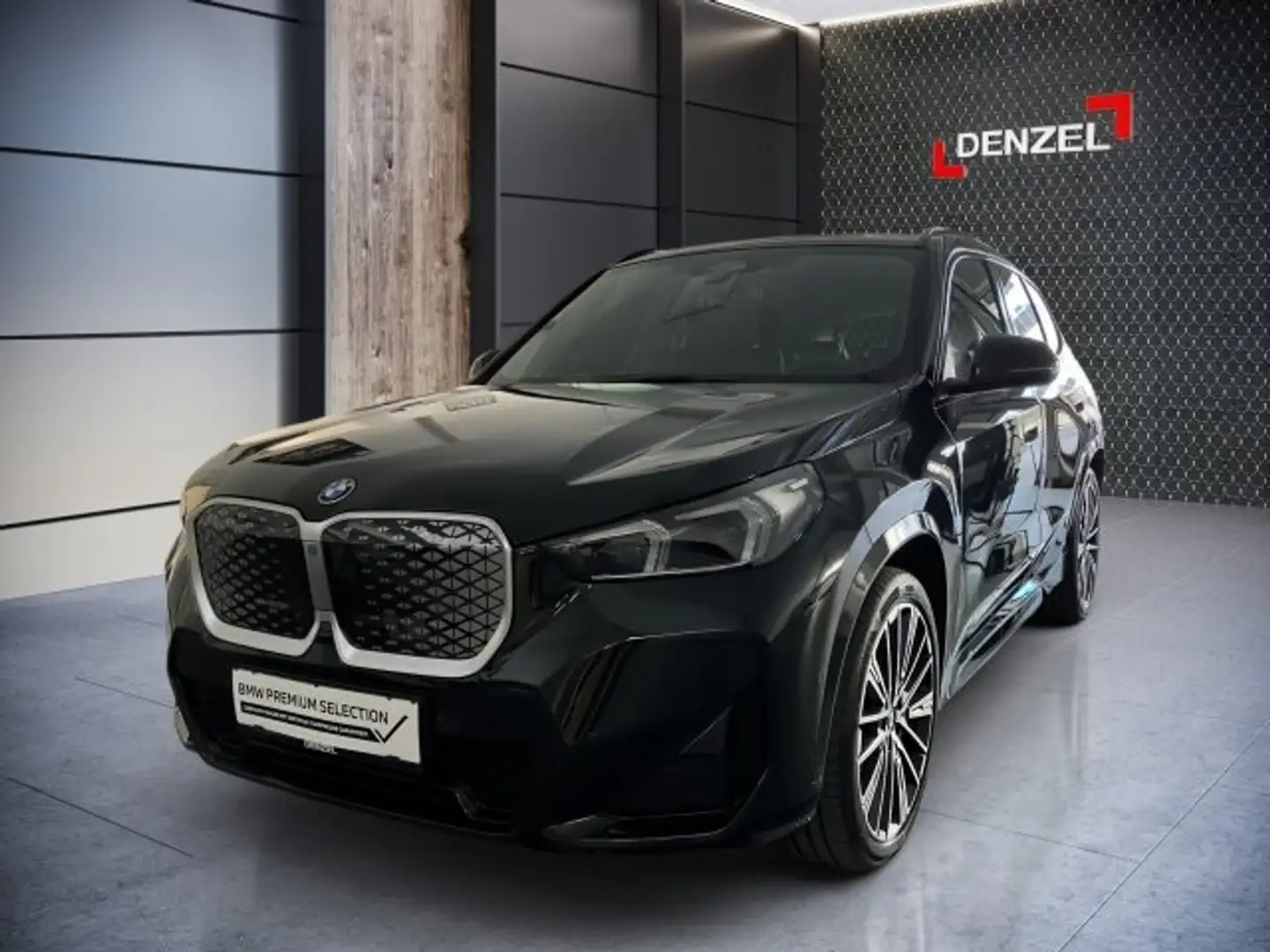 BMW iX1 eDrive20 U11 HB0 Schwarz - 2
