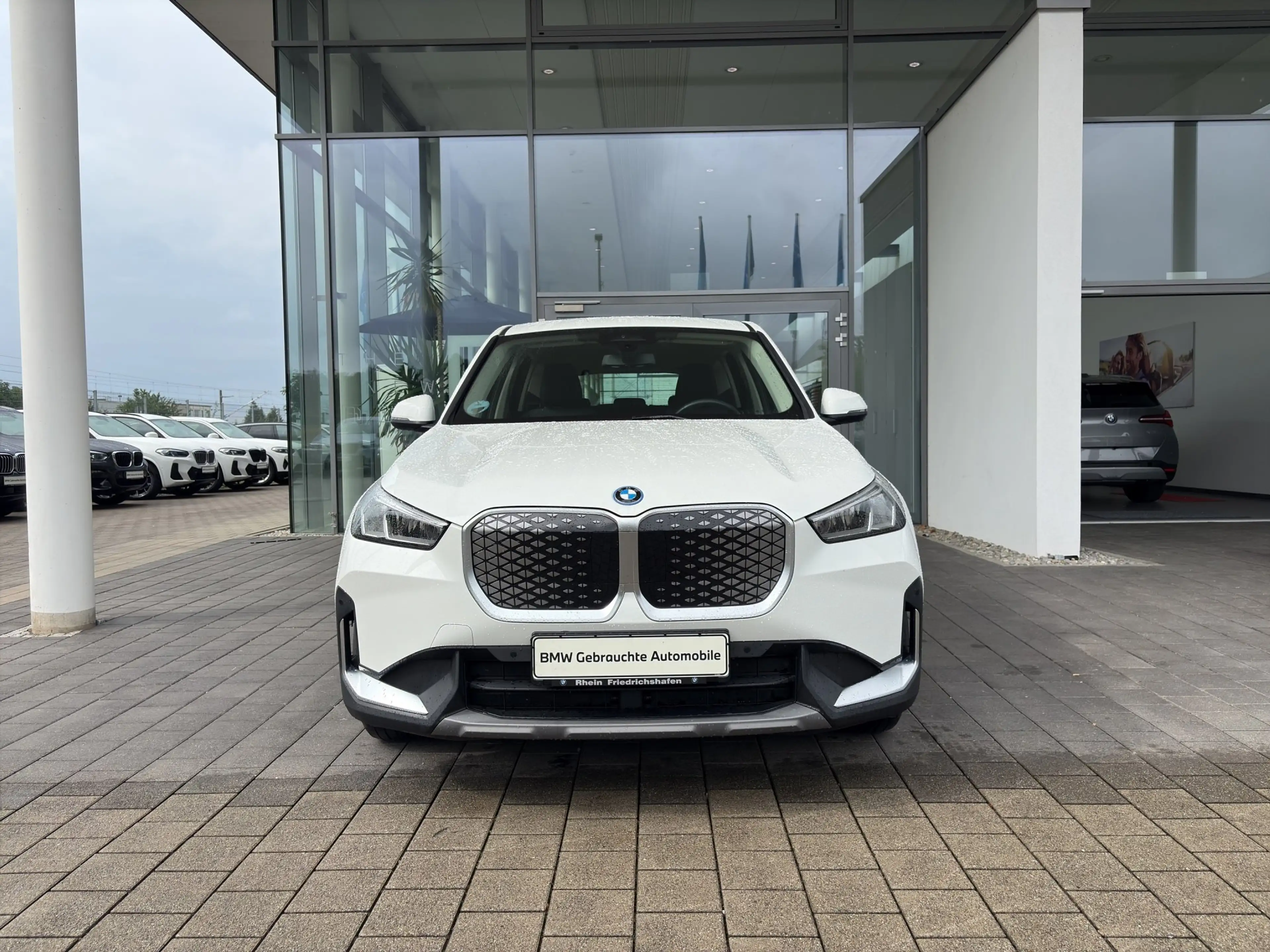 BMW iX1 xDrive30 Rückfahrkam. Sitzheiz. Sitzmassage — photo 4
