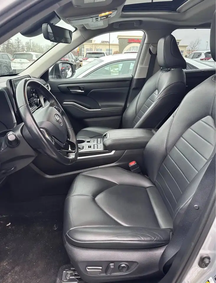 Toyota Highlander снимка Toyota Highlander
