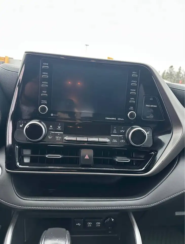 Toyota Highlander снимка Toyota Highlander
