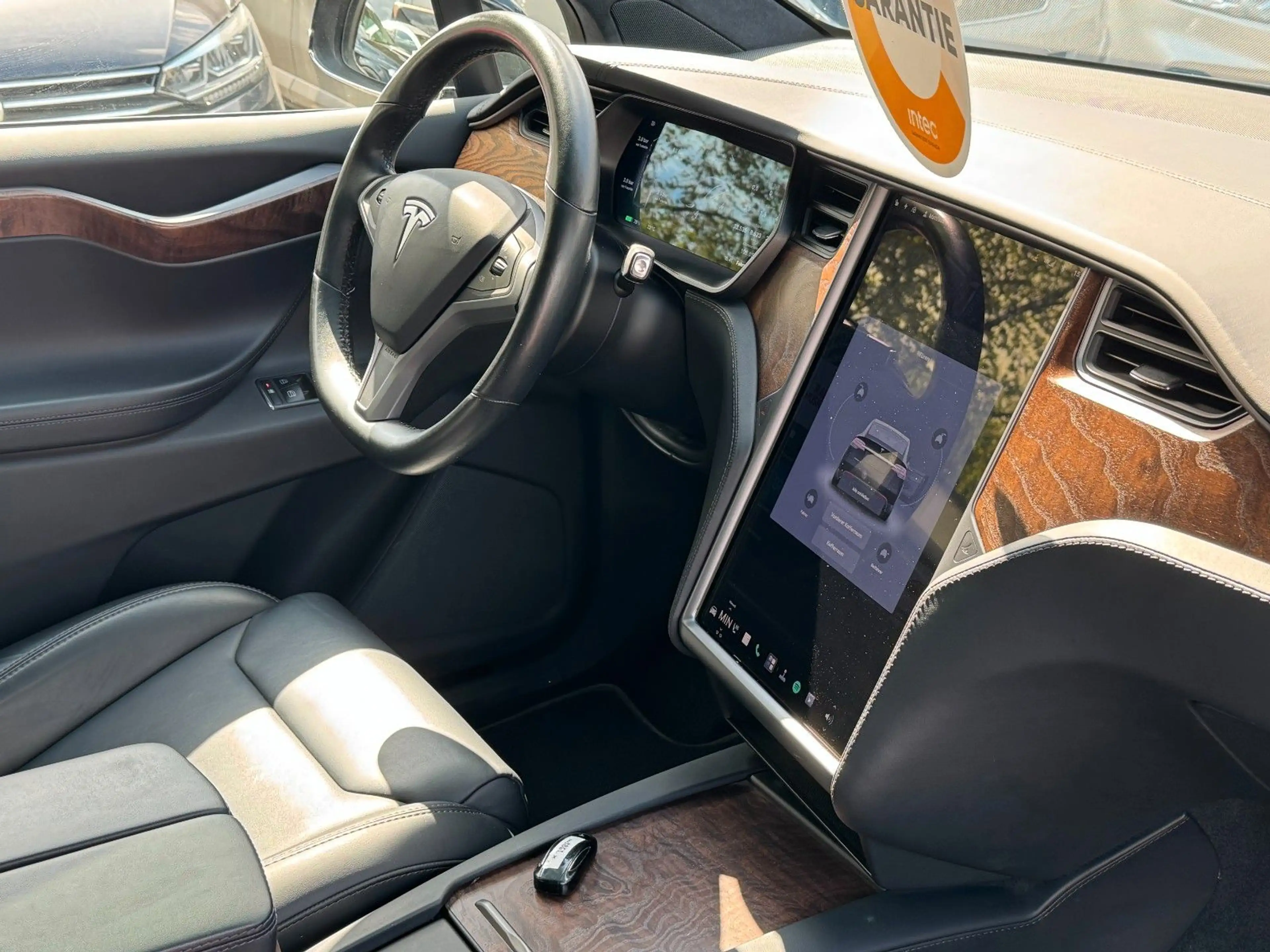 Tesla Model X 100D — photo 15