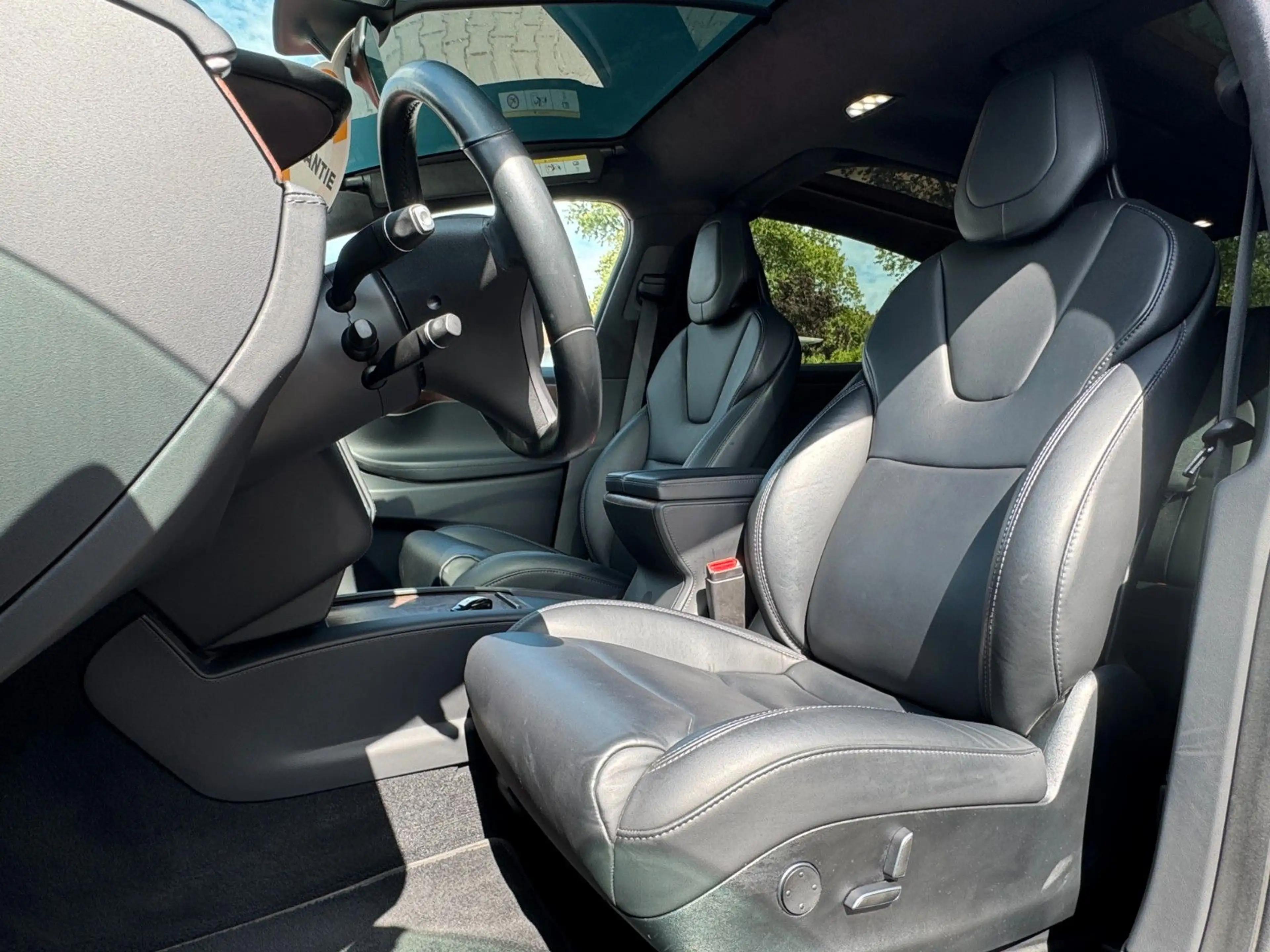 Tesla Model X 100D — photo 13