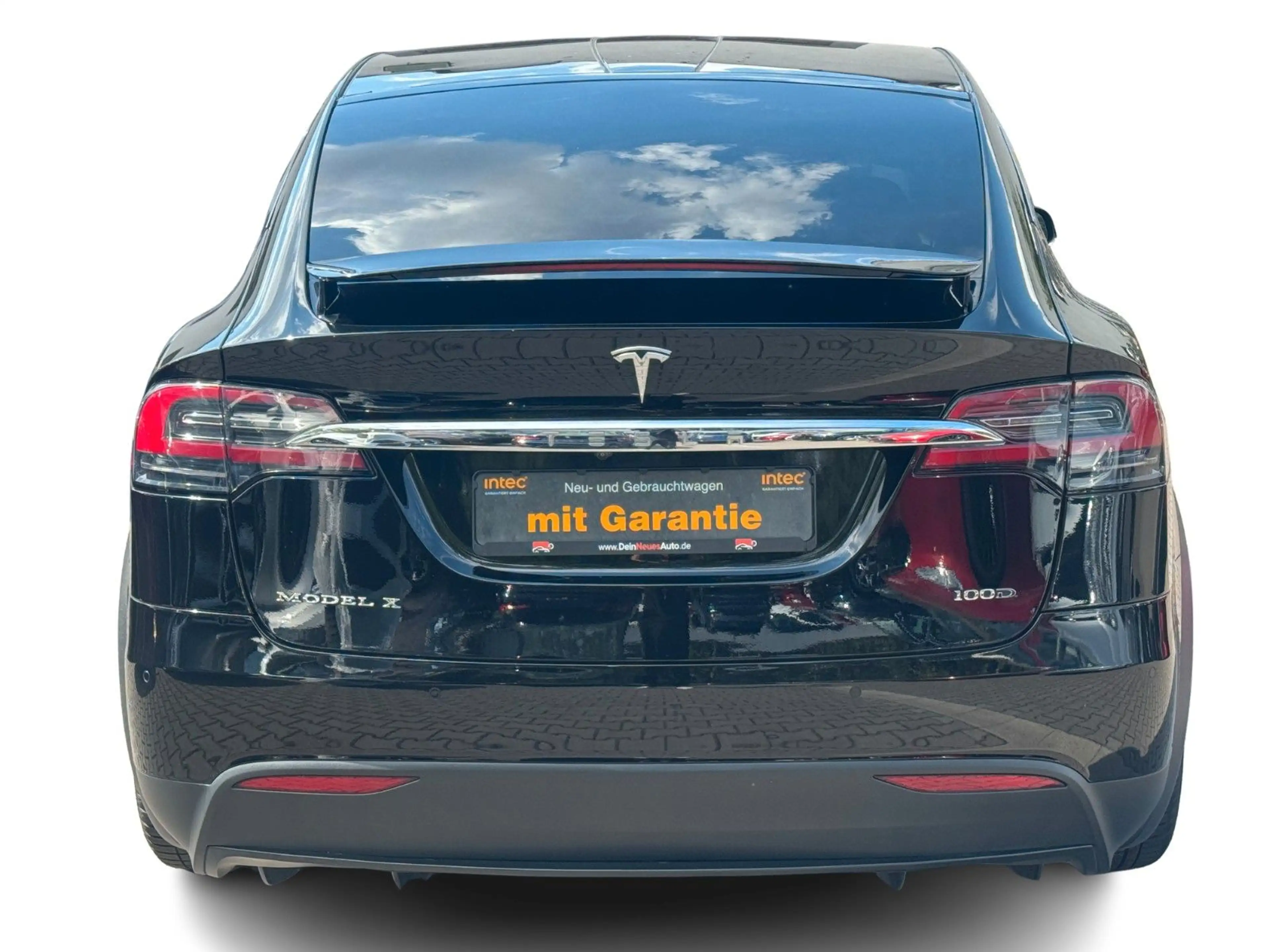 Tesla Model X 100D — photo 8