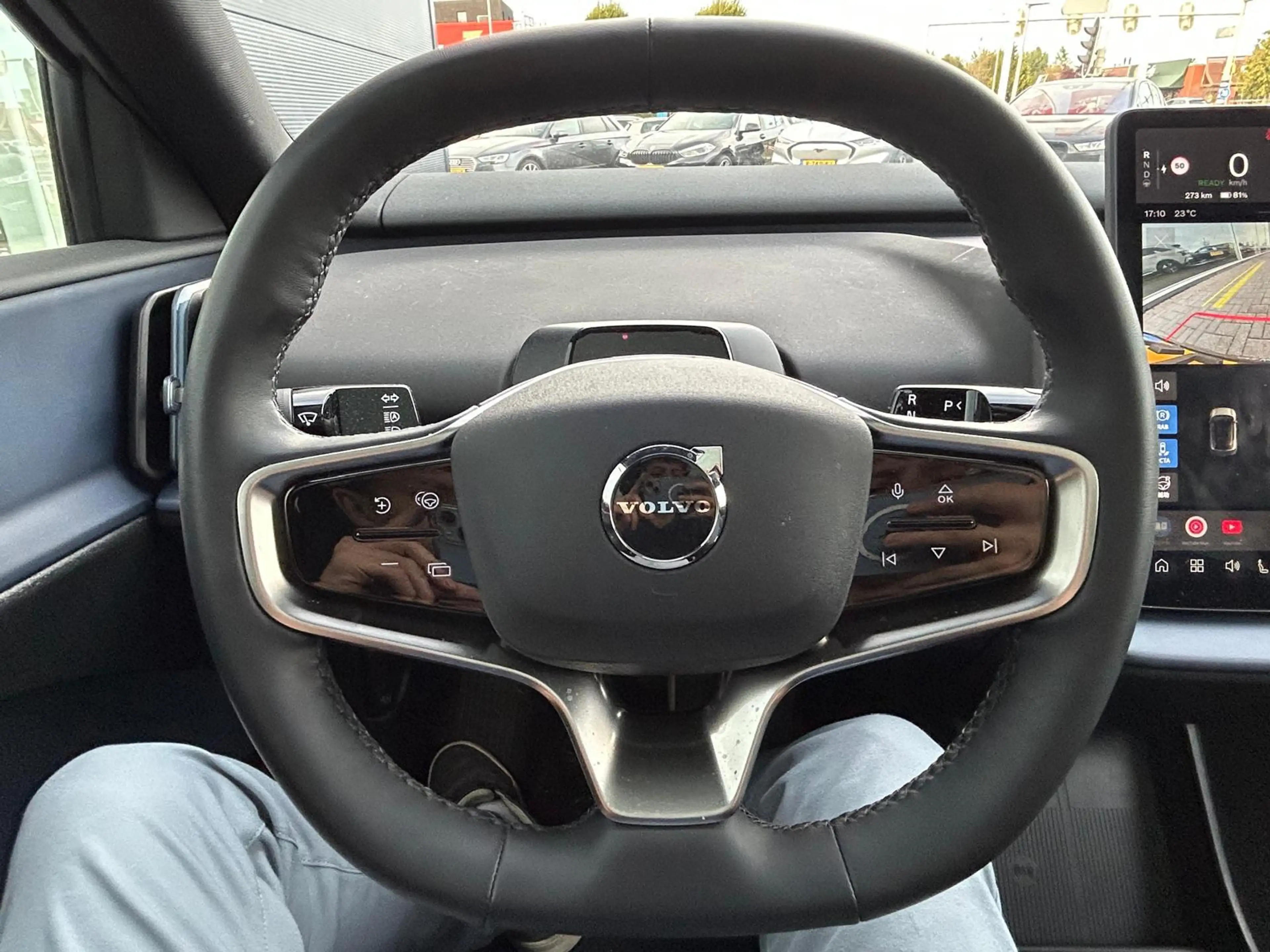 Volvo EX30 Twin Motor Performance Ultra 69 kWh |NAP|DOH|1e ei — photo 5