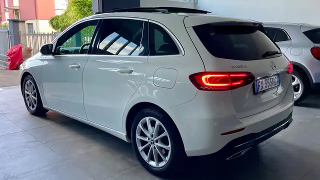 Mercedes-Benz B-Class view 6