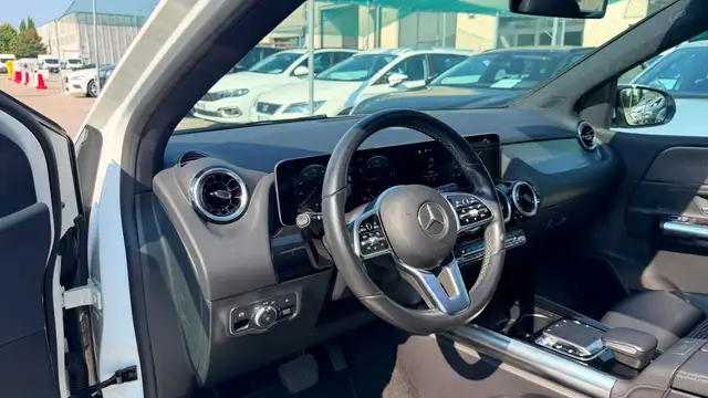 Mercedes-Benz B-Class view 15