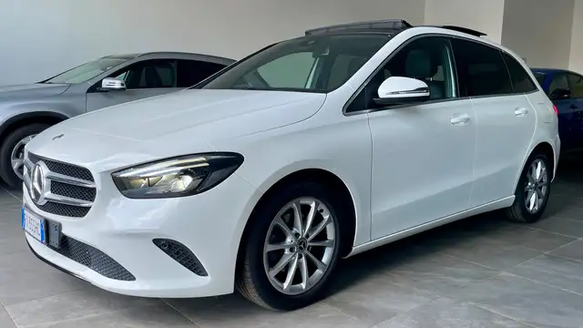 Mercedes-Benz B-Class view 3