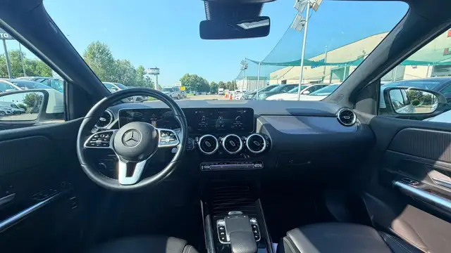 Mercedes-Benz B-Class view 9