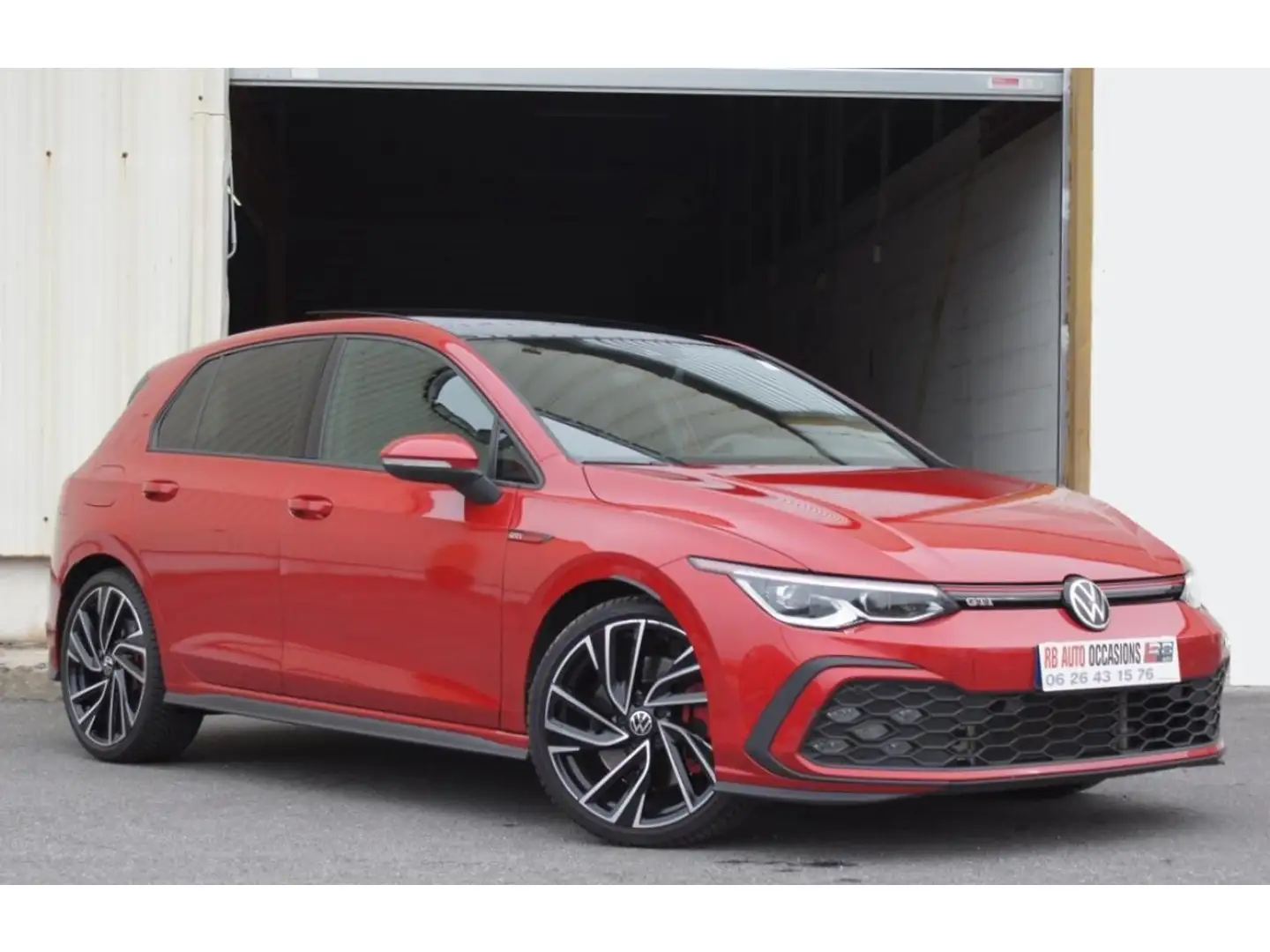 Volkswagen Golf Golf VIII GTI 2.0 TSI 245cv DSG 7 + TOIT OUVRANT JA19\u0027\u0027 HARMAN KARDON Rojo - 1